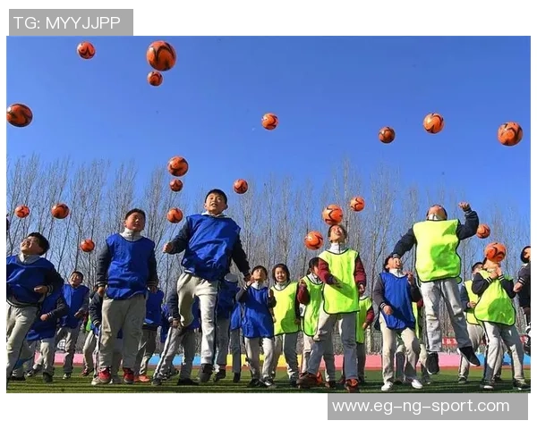 小学校园足球活动的现状与发展趋势分析及其对学生身心健康的影响 小学校园足球活动的现状与发展趋势分析及其对学生身心健康的影响